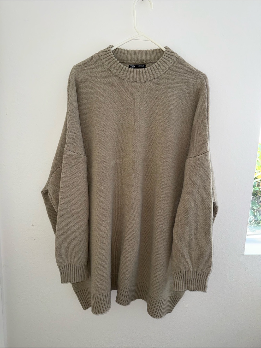 Zara Men’s Oversized Knit Sweater